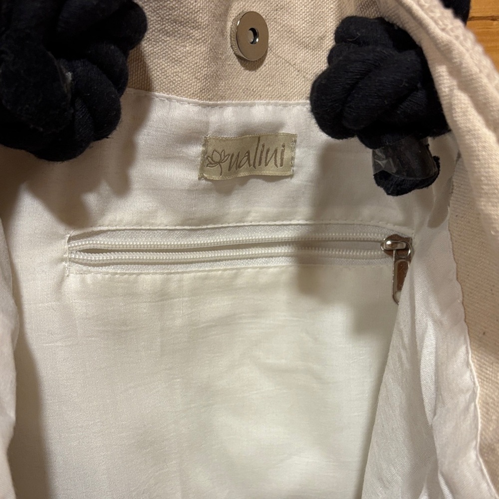 C & C  California-Cream and Black Patterned Tote with Fringe - Picture 5 of 11